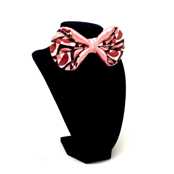 Peachy Pink Geometric Sneak-peak Silky Solid Handcrafted Bow Tie - Picture 1 of 13